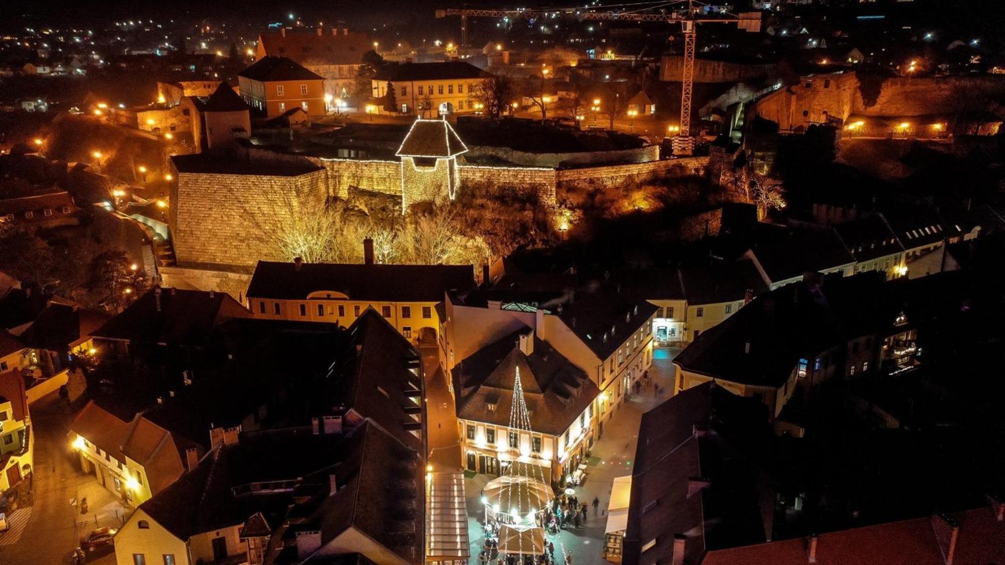 Eger Tower View Apartment Екстериор снимка