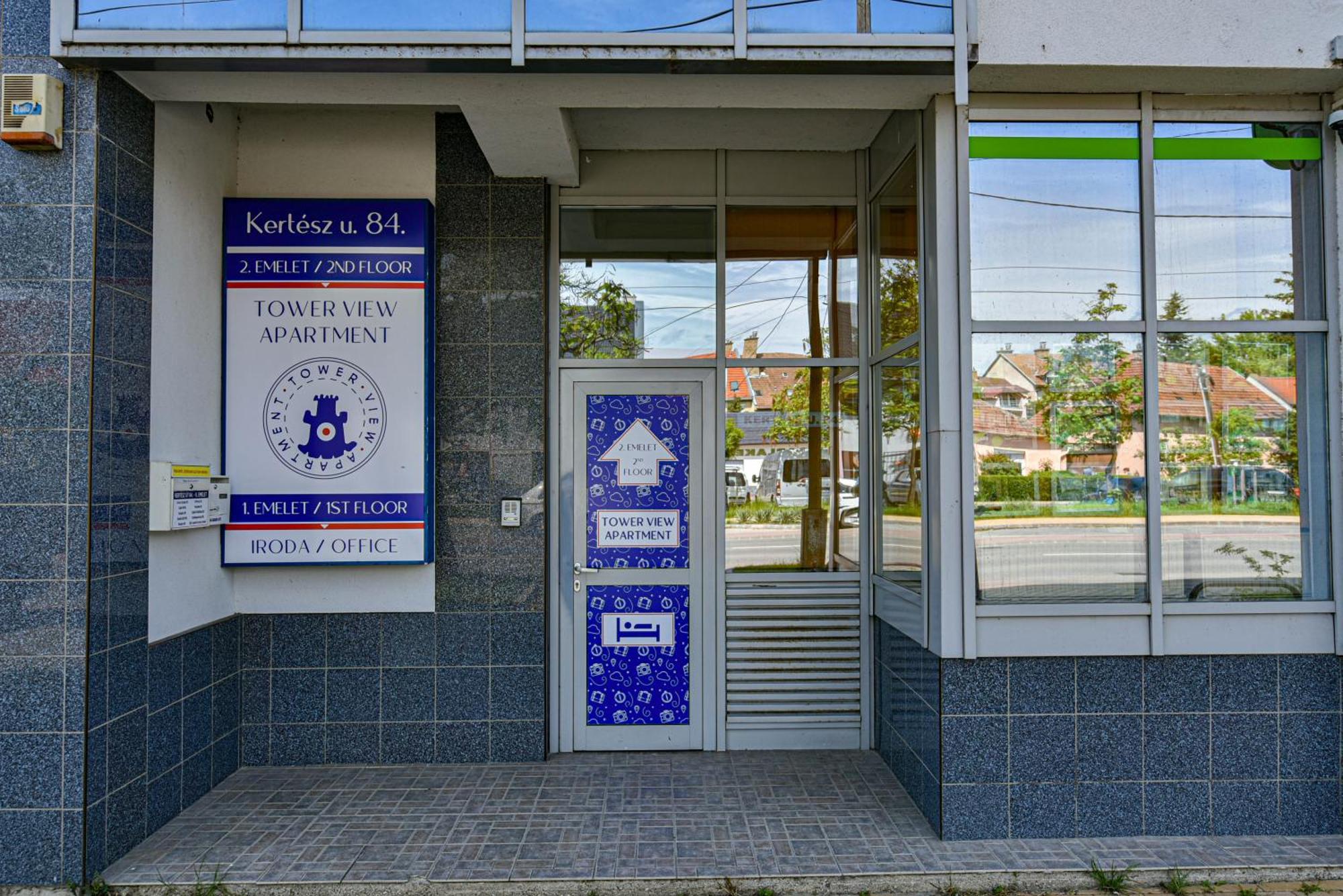 Eger Tower View Apartment Екстериор снимка